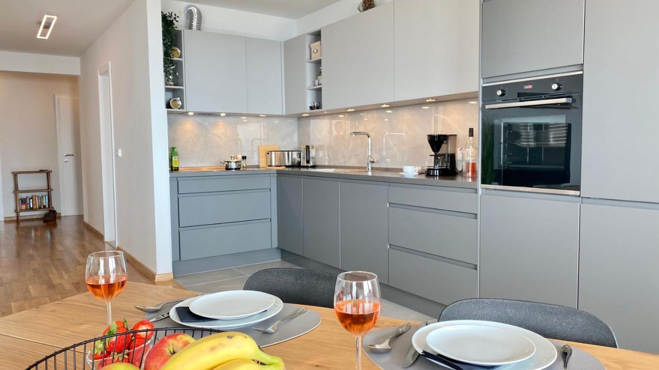 Makazura Sunset Apartment มาคาร์สกา ภายนอก รูปภาพ